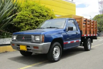 Mitsubishi L200 2.0 Estacas 4x2