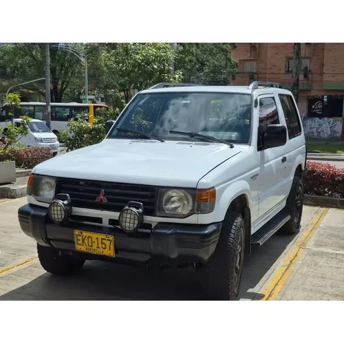 Mitsubishi Montero 2004 Blanco Medellín