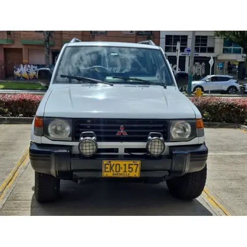 Mitsubishi Montero 2004 Blanco Medellín