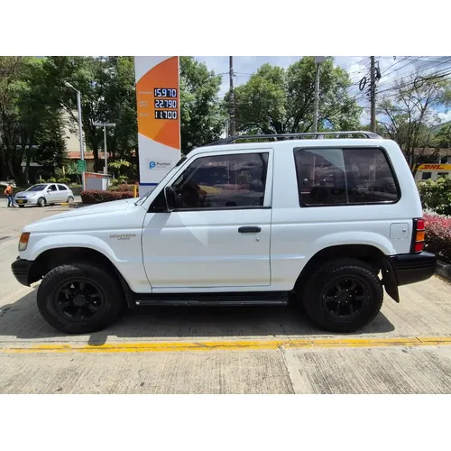 Mitsubishi Montero 2004 Blanco Medellín