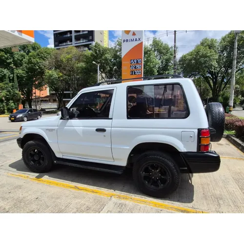 Mitsubishi Montero 2004 Blanco Medellín