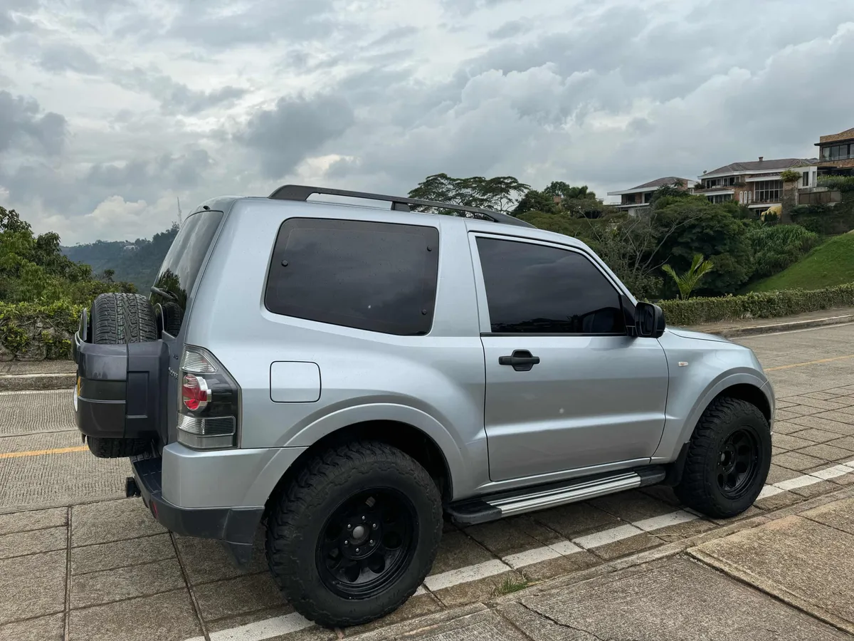 Mitsubishi Montero 2016 Plateado Floridablanca