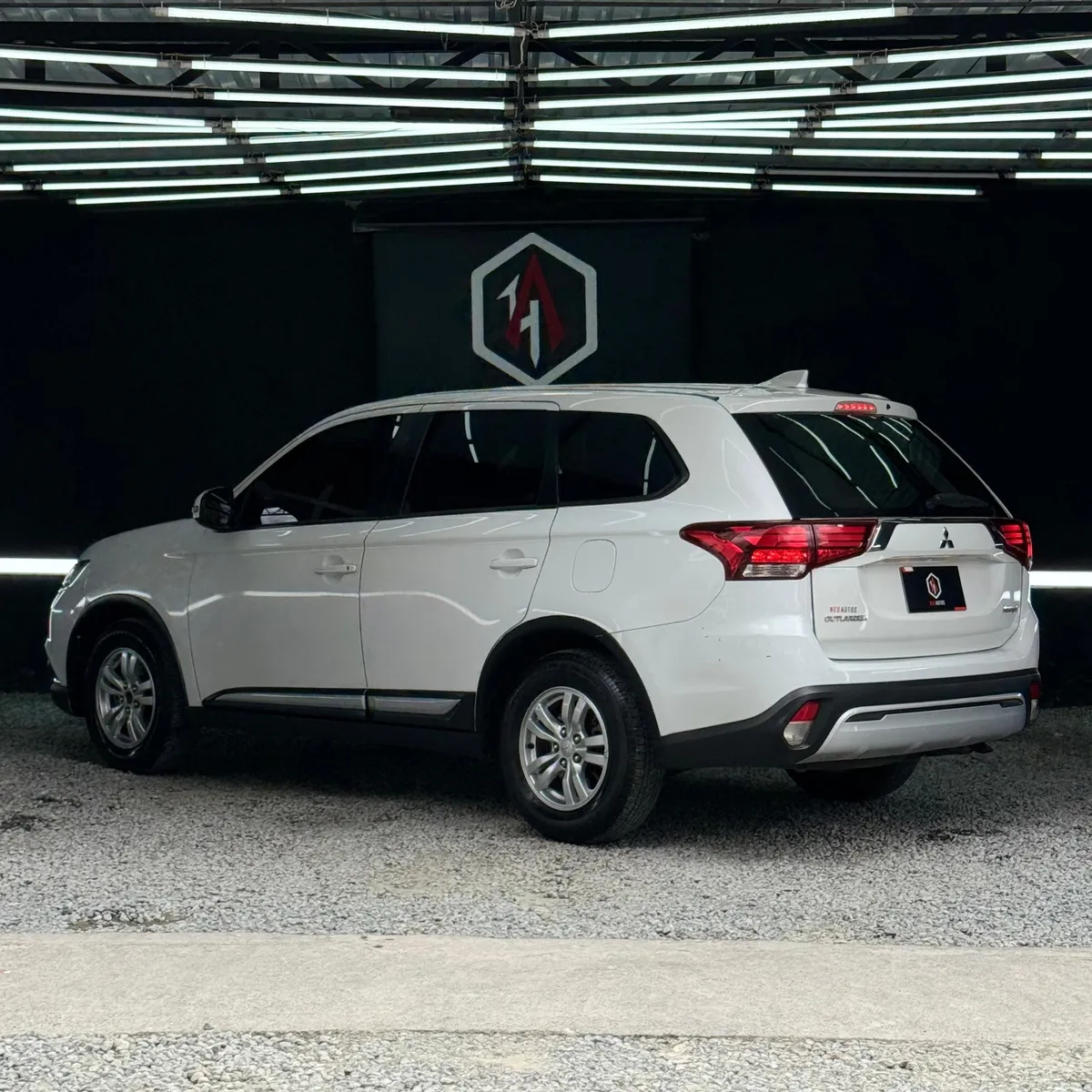 Mitsubishi Outlander 2022 Blanco Medellín