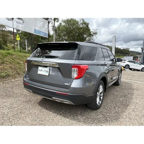 Ford Explorer 2022 Gris Bogotá