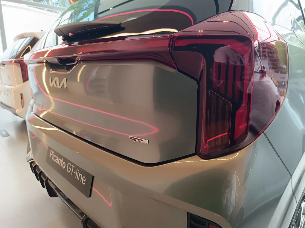 Kia Picanto GT-Line 2026 Gris Medellín