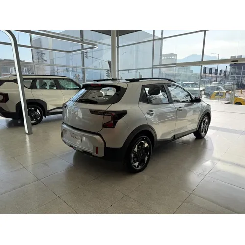 Kia Stonic 2026 Gris Bogotá