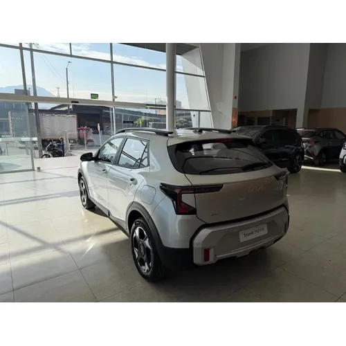 Kia Stonic 2026 Gris Bogotá