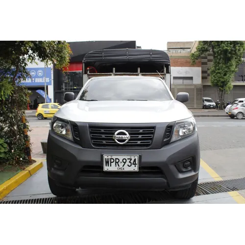 Nissan Frontier 2021 Plateado Bogotá