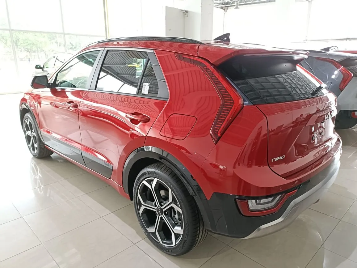 Kia Niro Zenith 2026 Rojo Bogotá