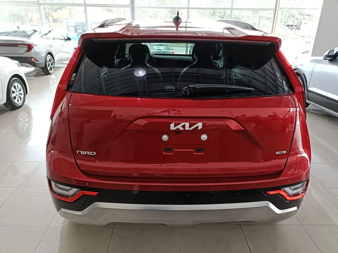 Kia Niro Zenith 2026 Rojo Bogotá