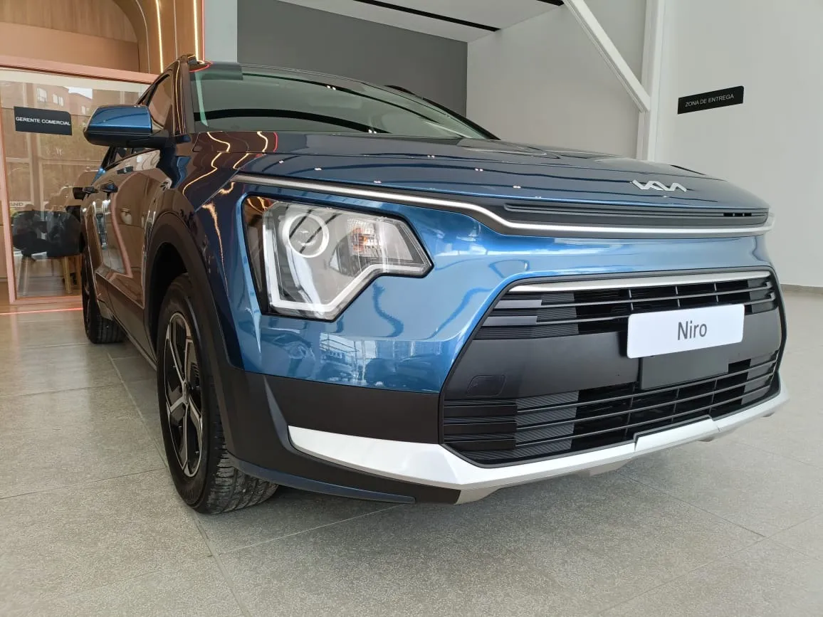 Kia Niro Desire 2026 Azul Bogotá