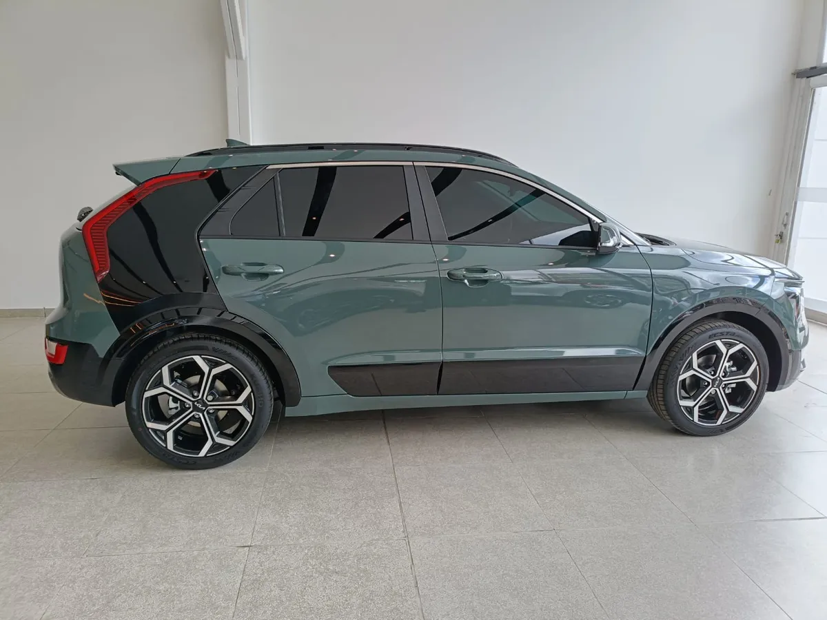 Kia Niro Vibrant 2026 Verde Bogotá