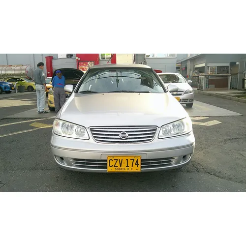 Nissan Almera 2009 Plateado Bogotá