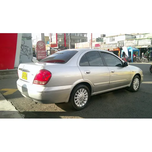 Nissan Almera 2009 Plateado Bogotá