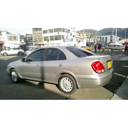 Nissan Almera 2009 Plateado Bogotá