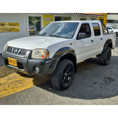 Nissan D22 2010 Blanco Medellín