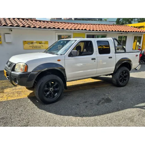 Nissan D22 2010 Blanco Medellín
