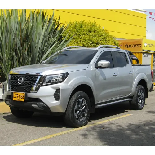 Nissan Frontier 2024 Plateado Bogotá