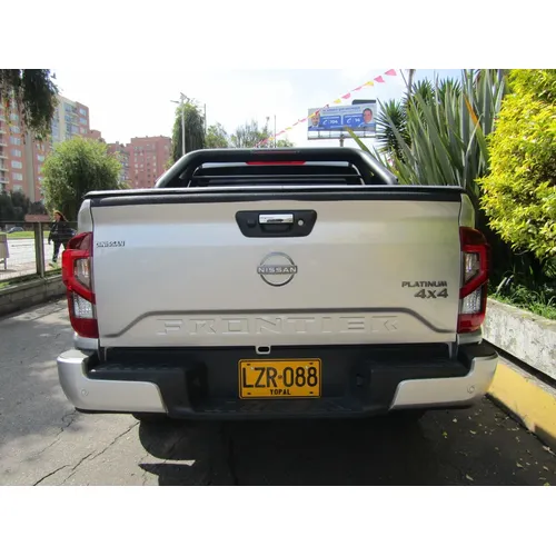 Nissan Frontier 2024 Plateado Bogotá
