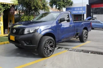 Nissan Frontier 2.5 NP 300