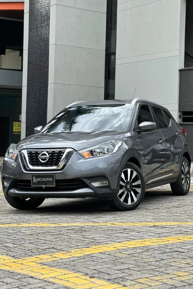 Nissan Kicks 2018 Gris Medellín