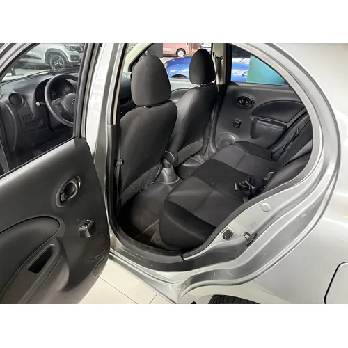 Nissan March 2015 Gris Bogotá