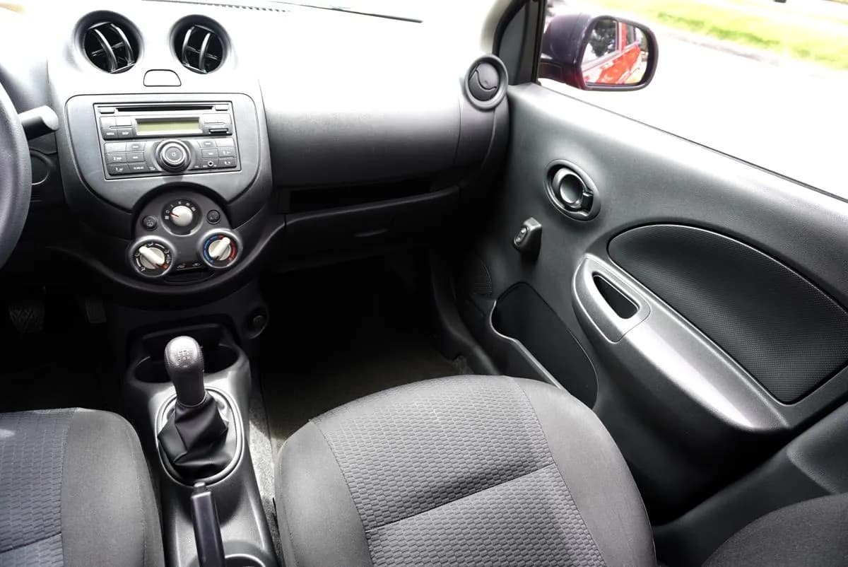 Nissan March 1.6 Active 2019 Rojo