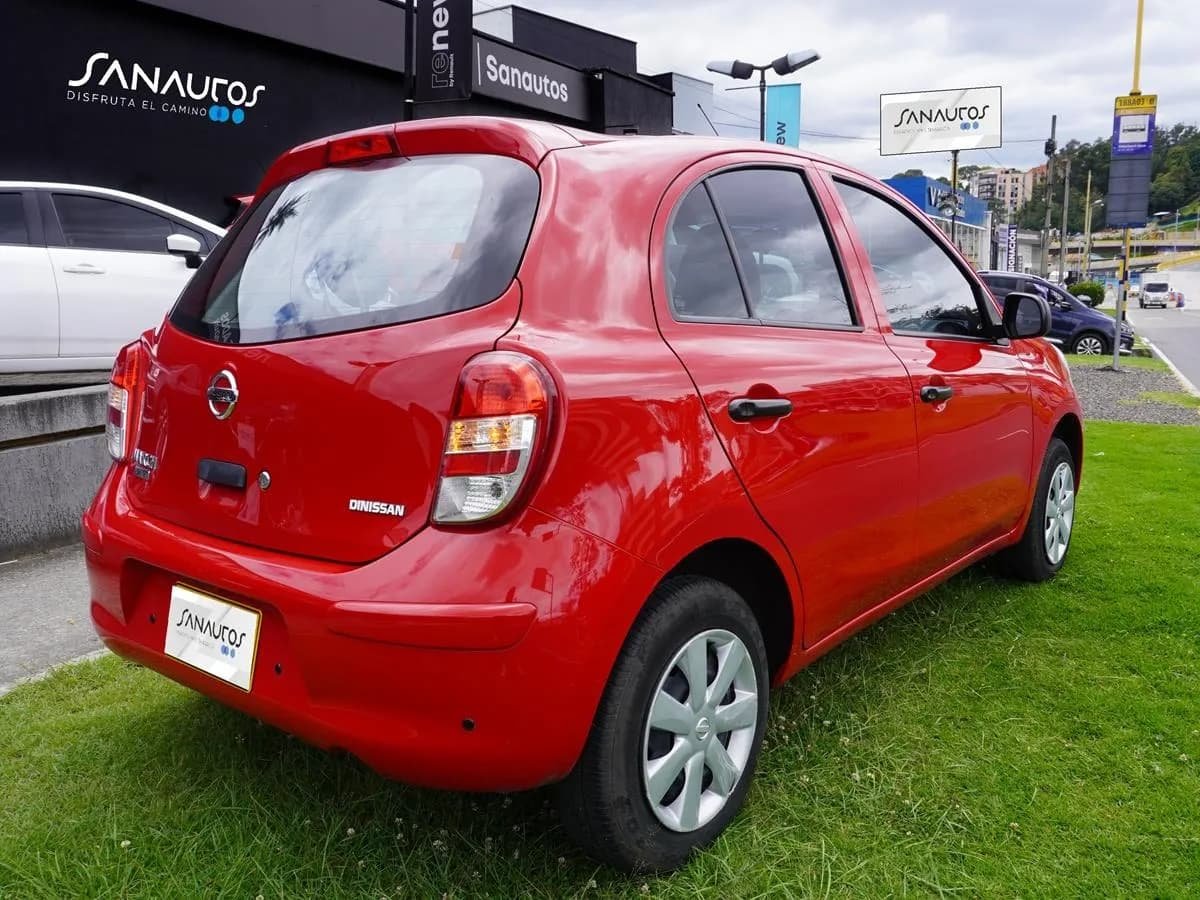 Nissan March 1.6 Active 2019 Rojo