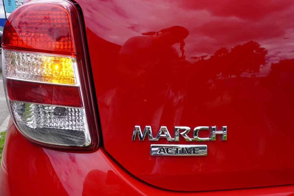 Nissan March 1.6 Active 2019 Rojo