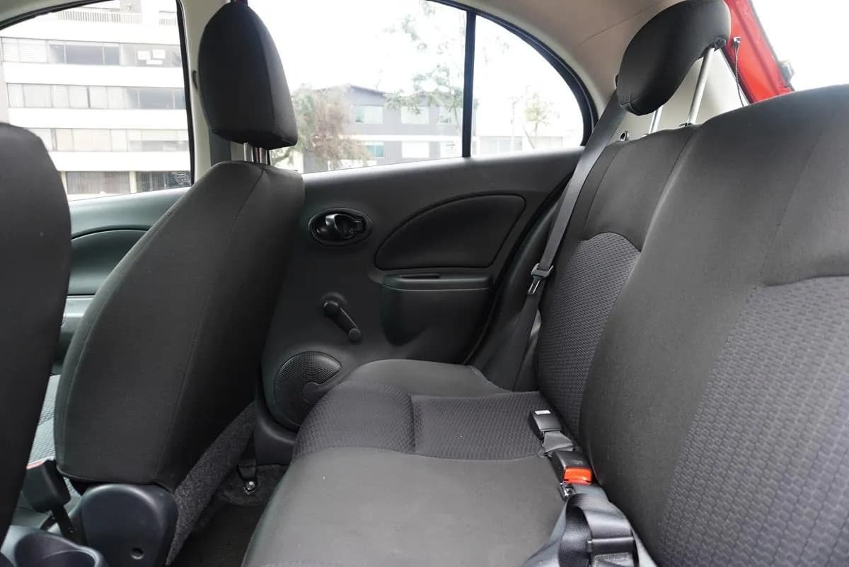Nissan March 1.6 Active 2019 Rojo