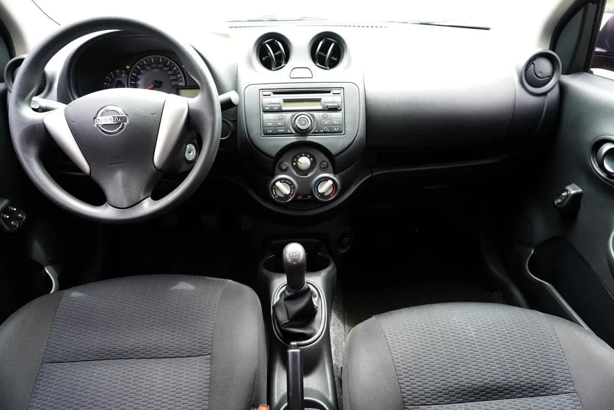 Nissan March 1.6 Active 2019 Rojo