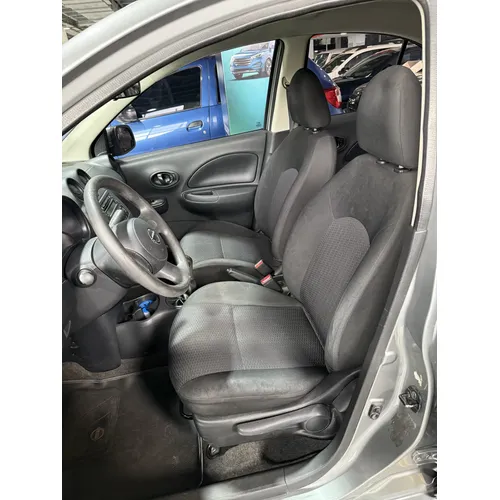 Nissan March 2015 Gris Bogotá