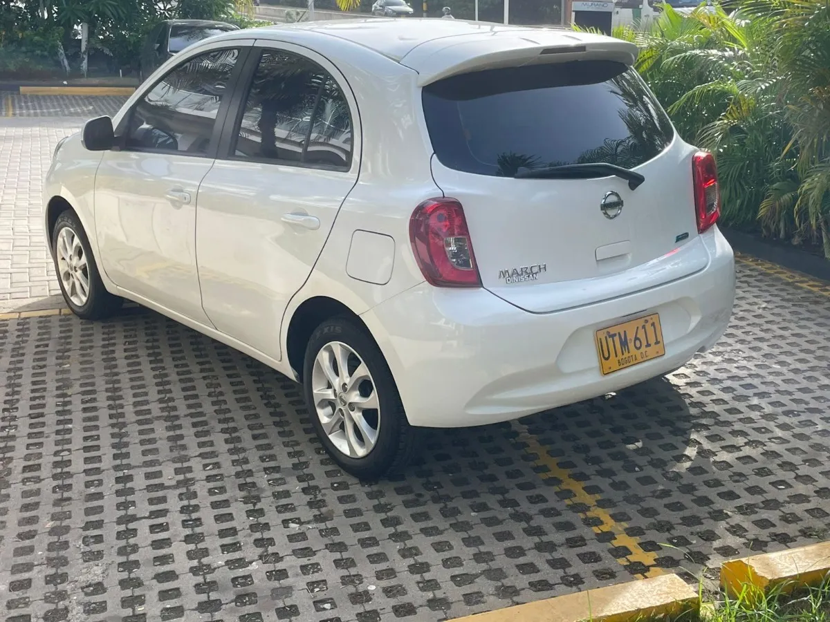 Nissan March 2015 Blanco Cartagena