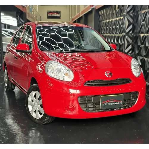 Nissan March 2015 Rojo Bogotá