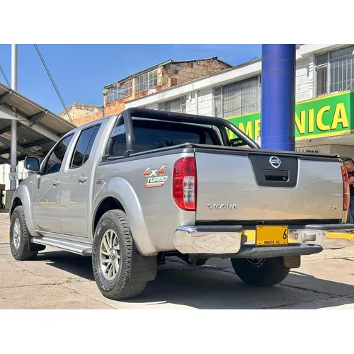 Nissan Navara 2009 Plateado Bogotá