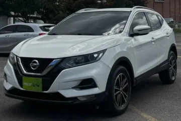 Nissan Qashqai 2.0 SENSE CONNECT 4x2