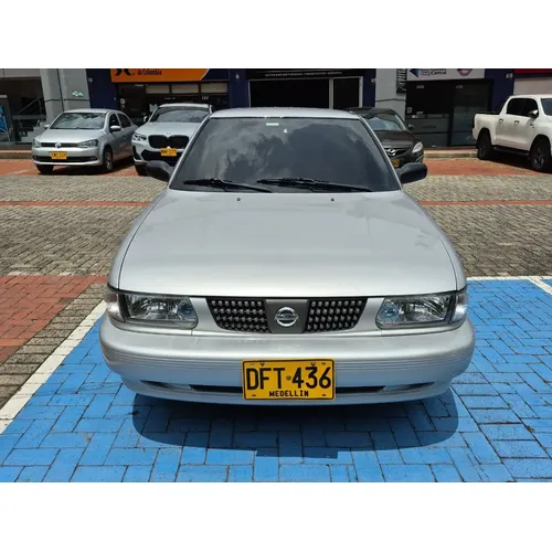 Nissan Sentra 2012 Plateado Medellín