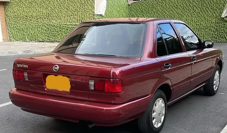 Nissan Sentra 1.6 B13 2005 Rojo