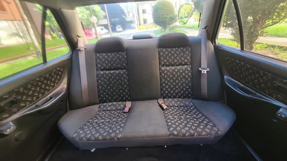 Nissan Sentra 1.6 B13 2007 Plateado