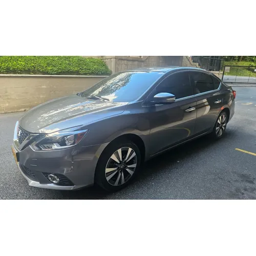 Nissan Sentra 2020 Gris Envigado