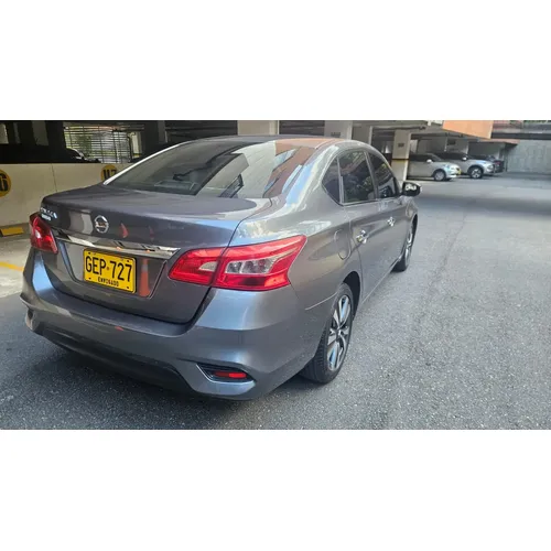 Nissan Sentra 2020 Gris Envigado