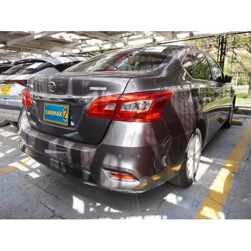 Nissan Sentra 2019 Gris Bogotá