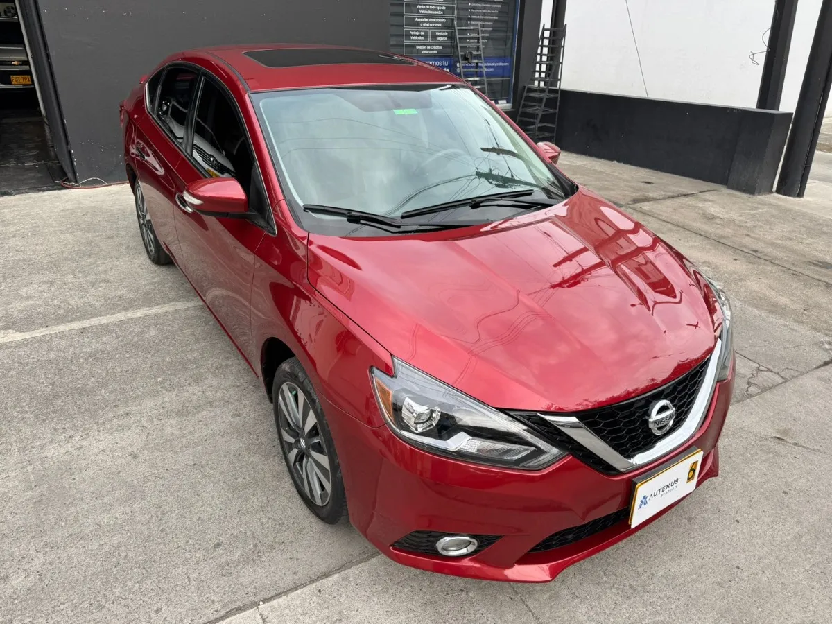 Nissan Sentra 2017 Rojo Bogotá