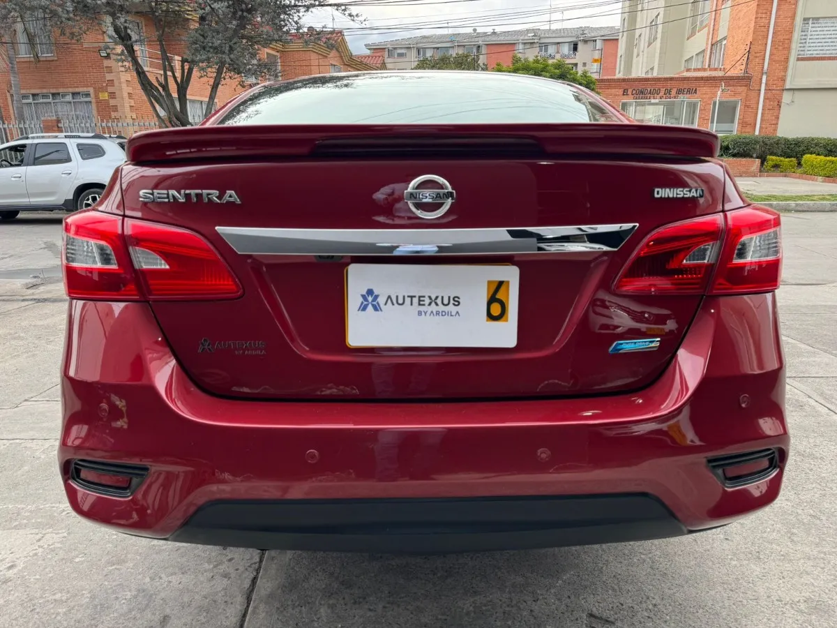 Nissan Sentra 2017 Rojo Bogotá