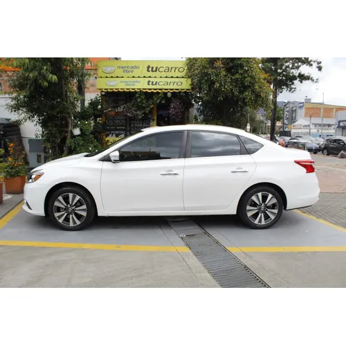 Nissan Sentra 2019 Blanco Bogotá