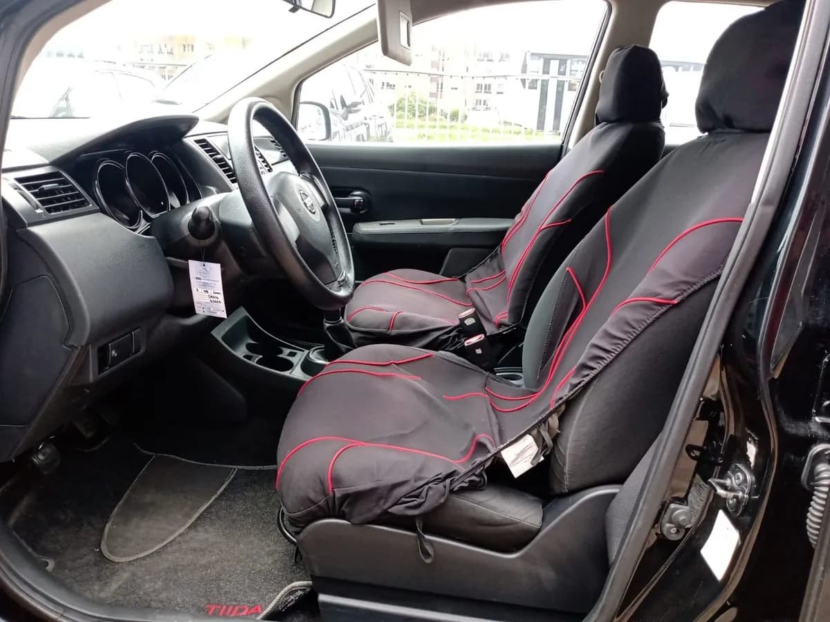 Nissan Tiida 1.6cc MT AA 2014 Negro