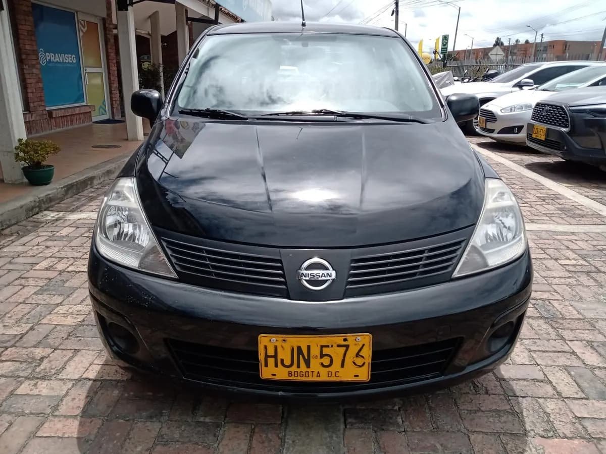 Nissan Tiida 1.6cc MT AA 2014 Negro