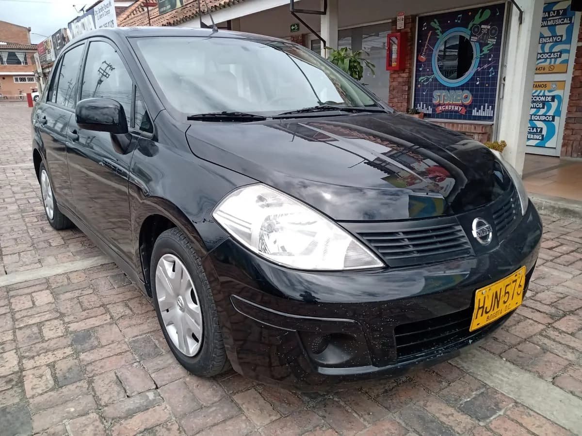 Nissan Tiida 1.6cc MT AA 2014 Negro