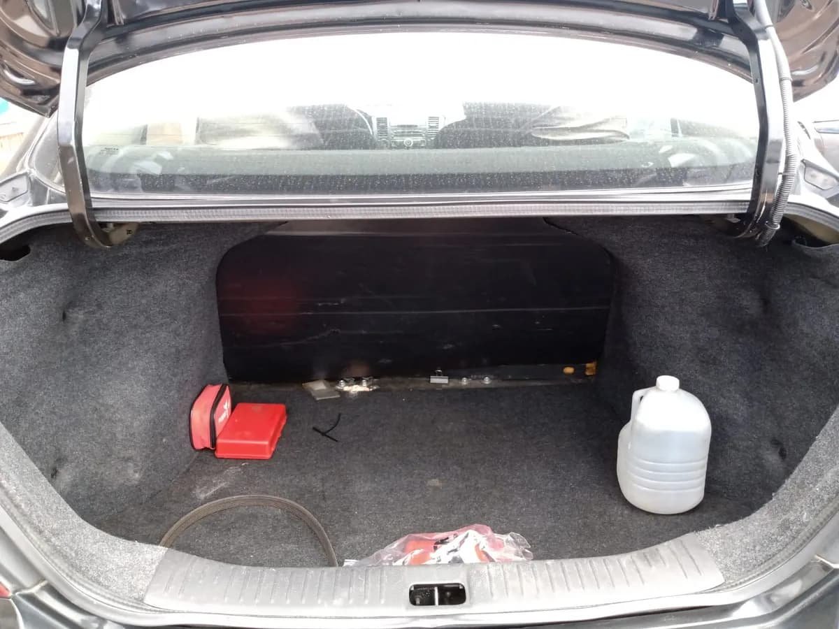 Nissan Tiida 1.6cc MT AA 2014 Negro