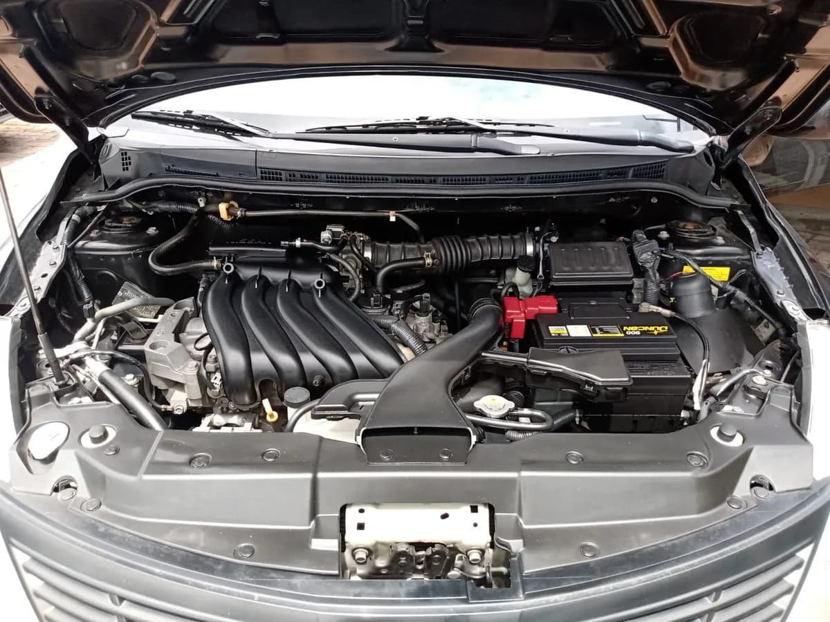 Nissan Tiida 1.6cc MT AA 2014 Negro